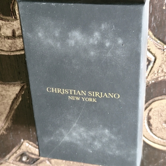 NWT Christian Siriano New York Multi Stud Huggie Pack - Picture 4 of 4